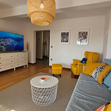 Апартаменты Bluemare With Shared Pool *