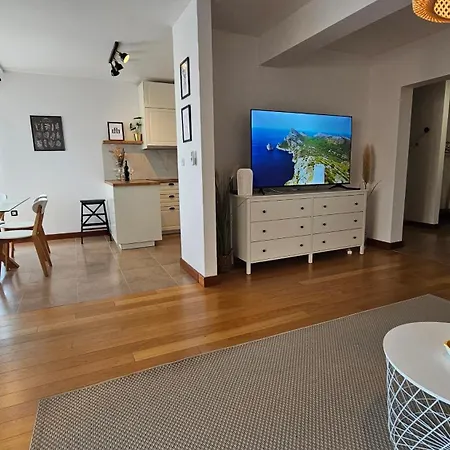 Bluemare With Shared Pool * Лижнян