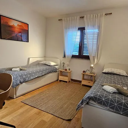 Bluemare With Shared Pool * Лижнян