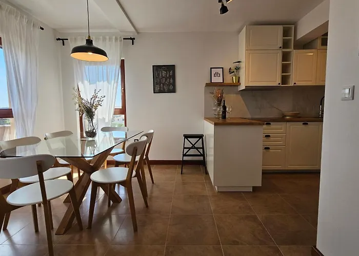 Bluemare With Shared Pool * Ližnjan