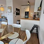 Apartamento Bluemare With Shared Pool Ližnjan