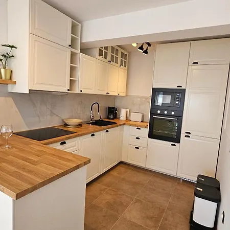 Apartment Bluemare With Shared Pool