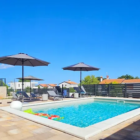 Apartment Bluemare With Shared Pool *