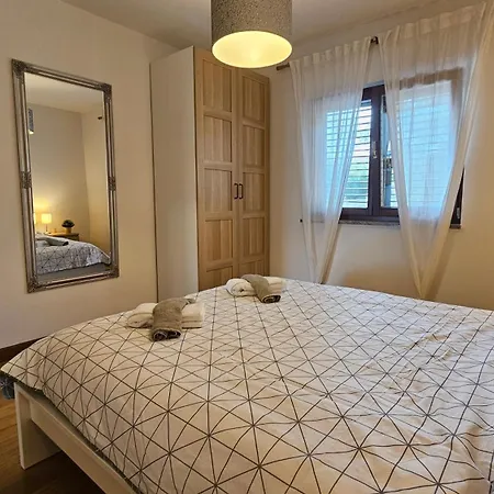 Bluemare With Shared Pool Ližnjan