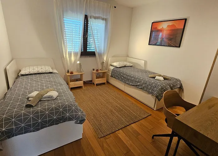 Apartament Bluemare With Shared Pool *