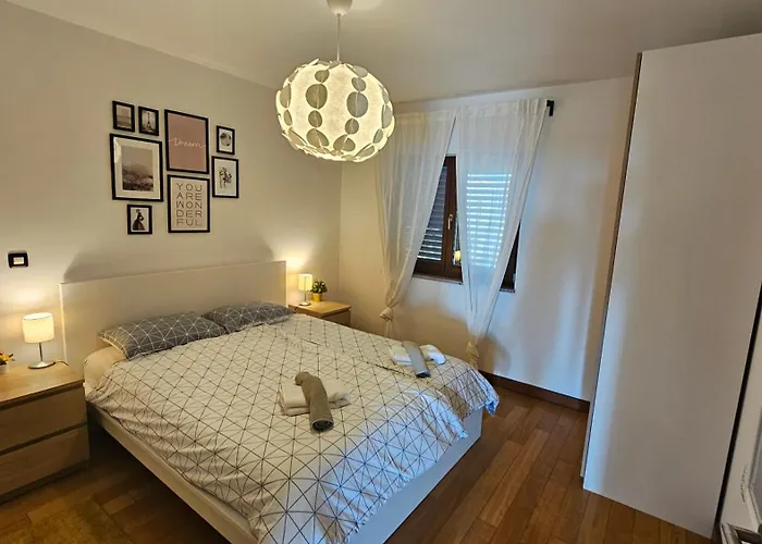 Bluemare With Shared Pool Apartament Ližnjan