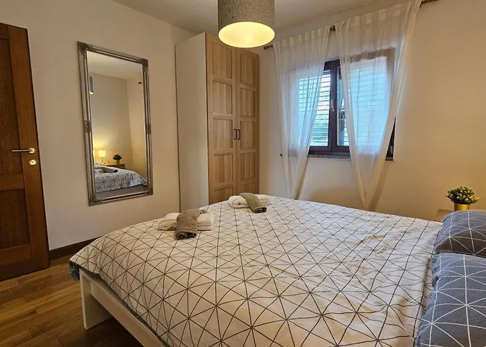 Bluemare With Shared Pool Ližnjan