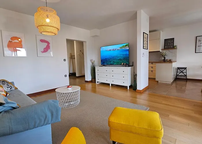 Bluemare With Shared Pool Apartament Ližnjan